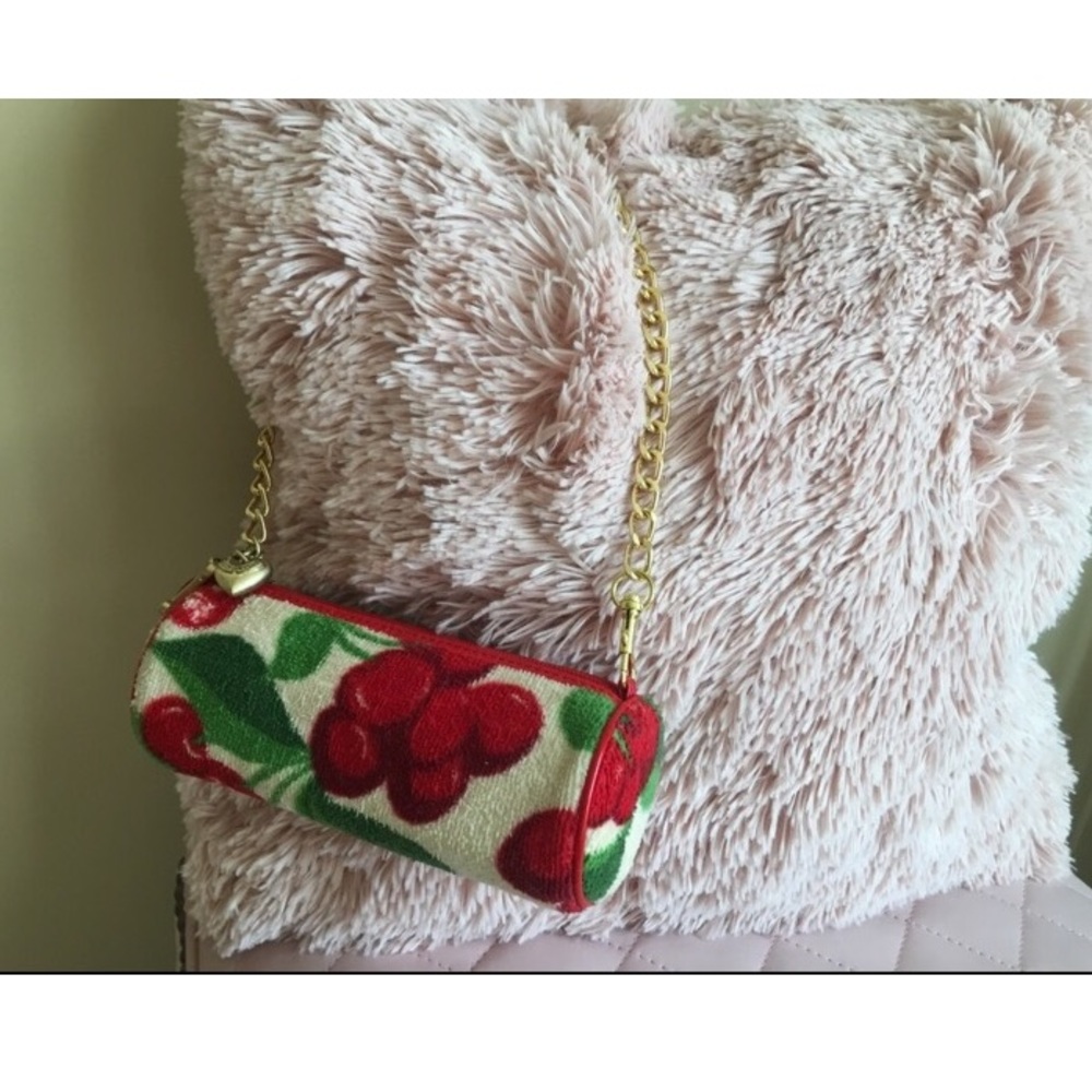 JUICY COUTURE Y2K Vintage Rare Cherry Barrel Bag 🍒